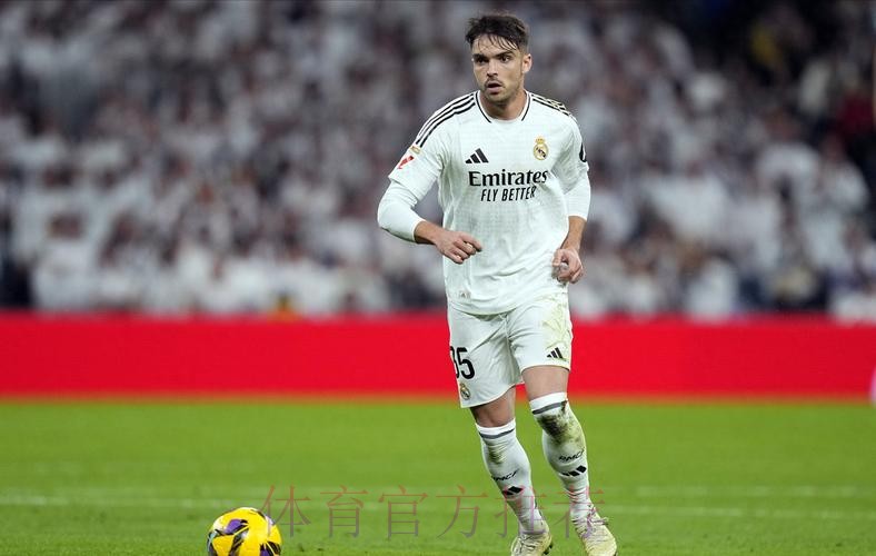 阿斯:阿森西奥现想留在皇马 他对竞争首发有信心